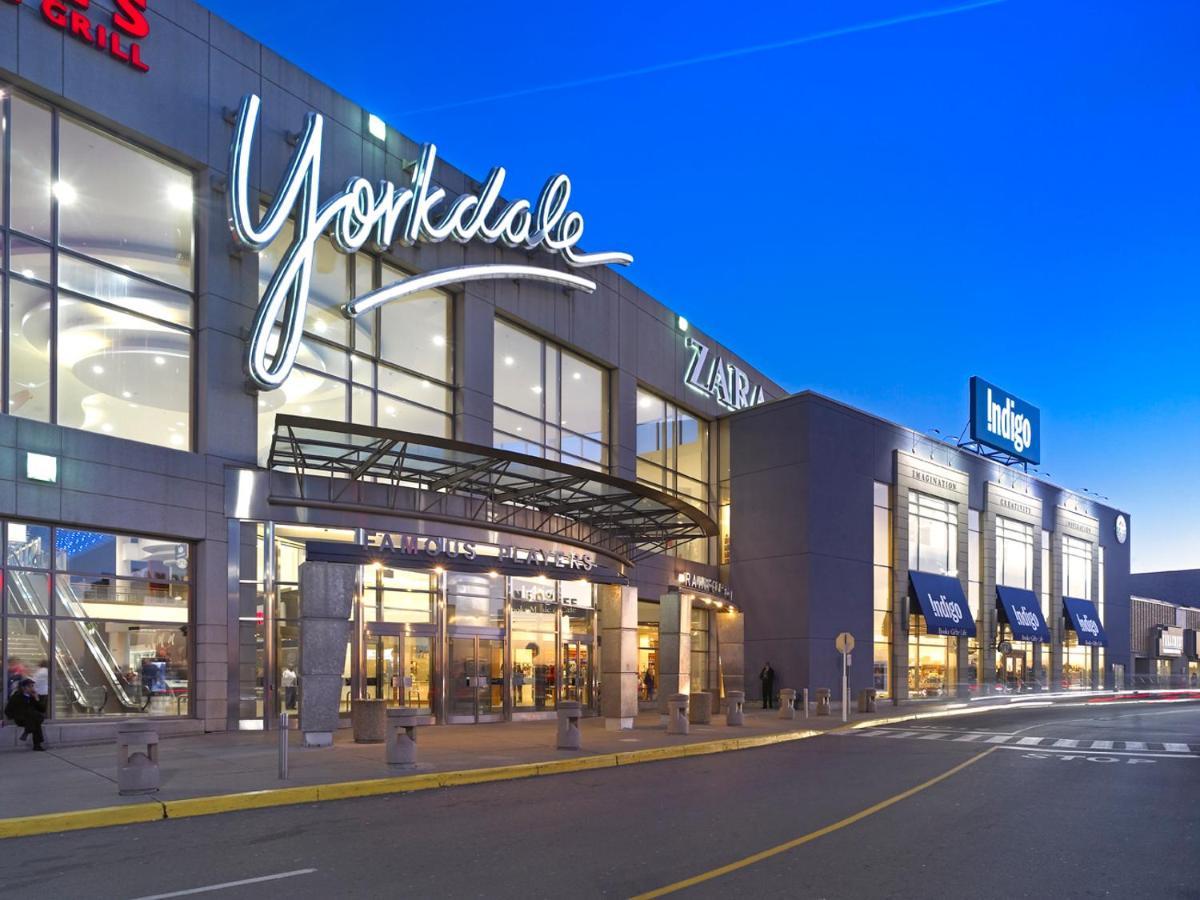 Apartamento Beautiful Townhouse Near Yorkdale Mall, Wilson Subway Toronto Exterior foto